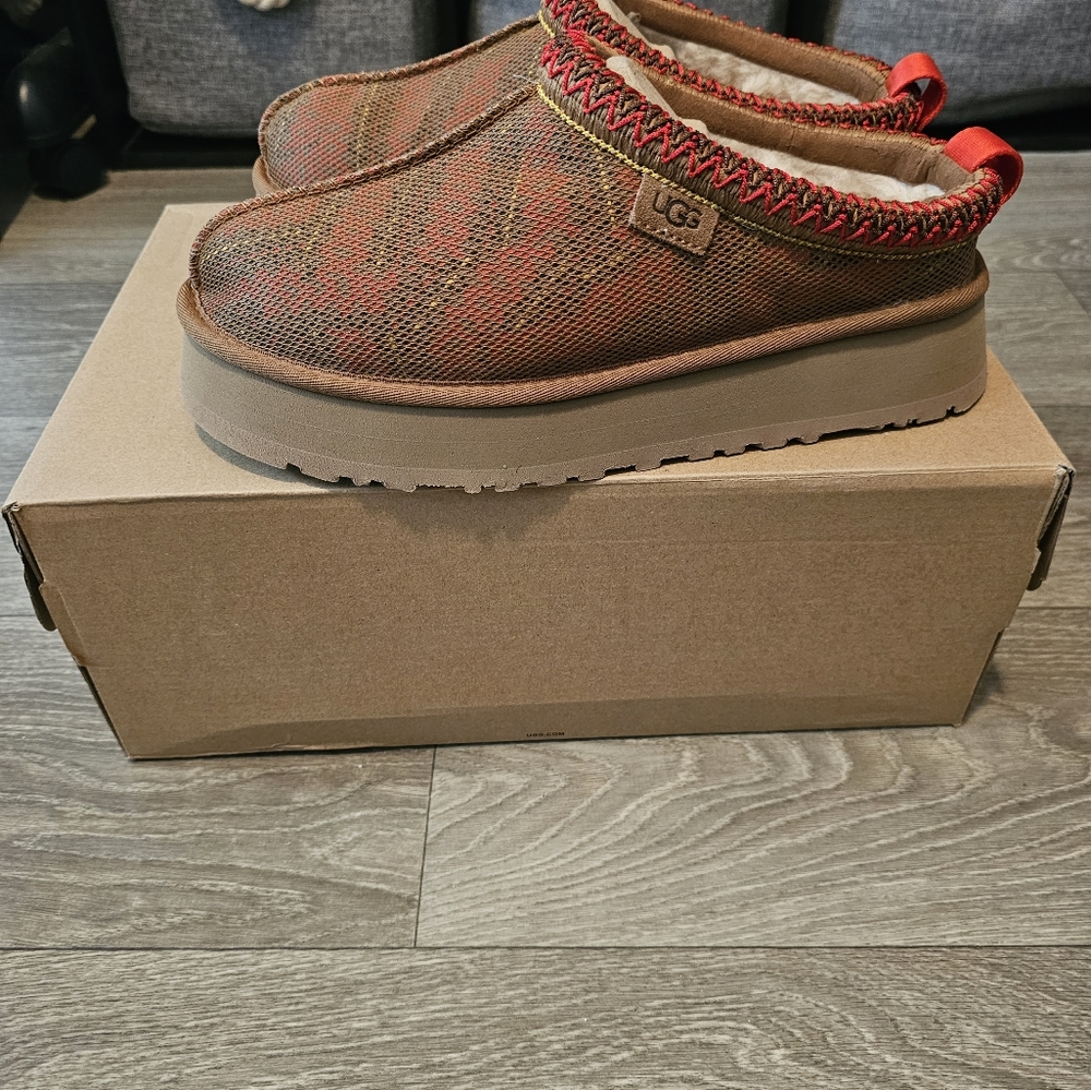 UGG Tazz Maxi Tasman